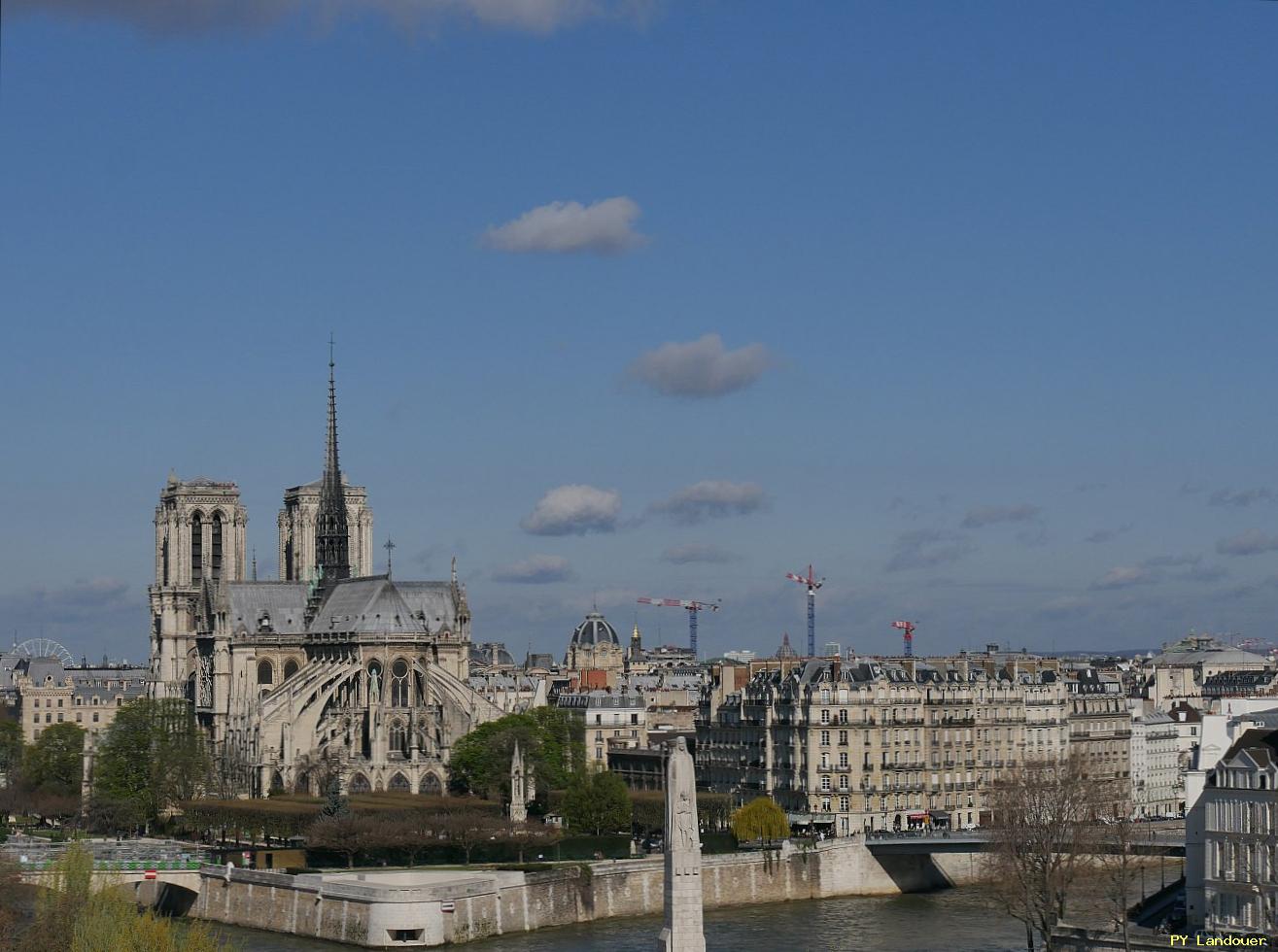 Paris vu d'en haut, Cathdrale Notre-Dame de Paris, 1 Rue des Fosss Saint-Bernard
