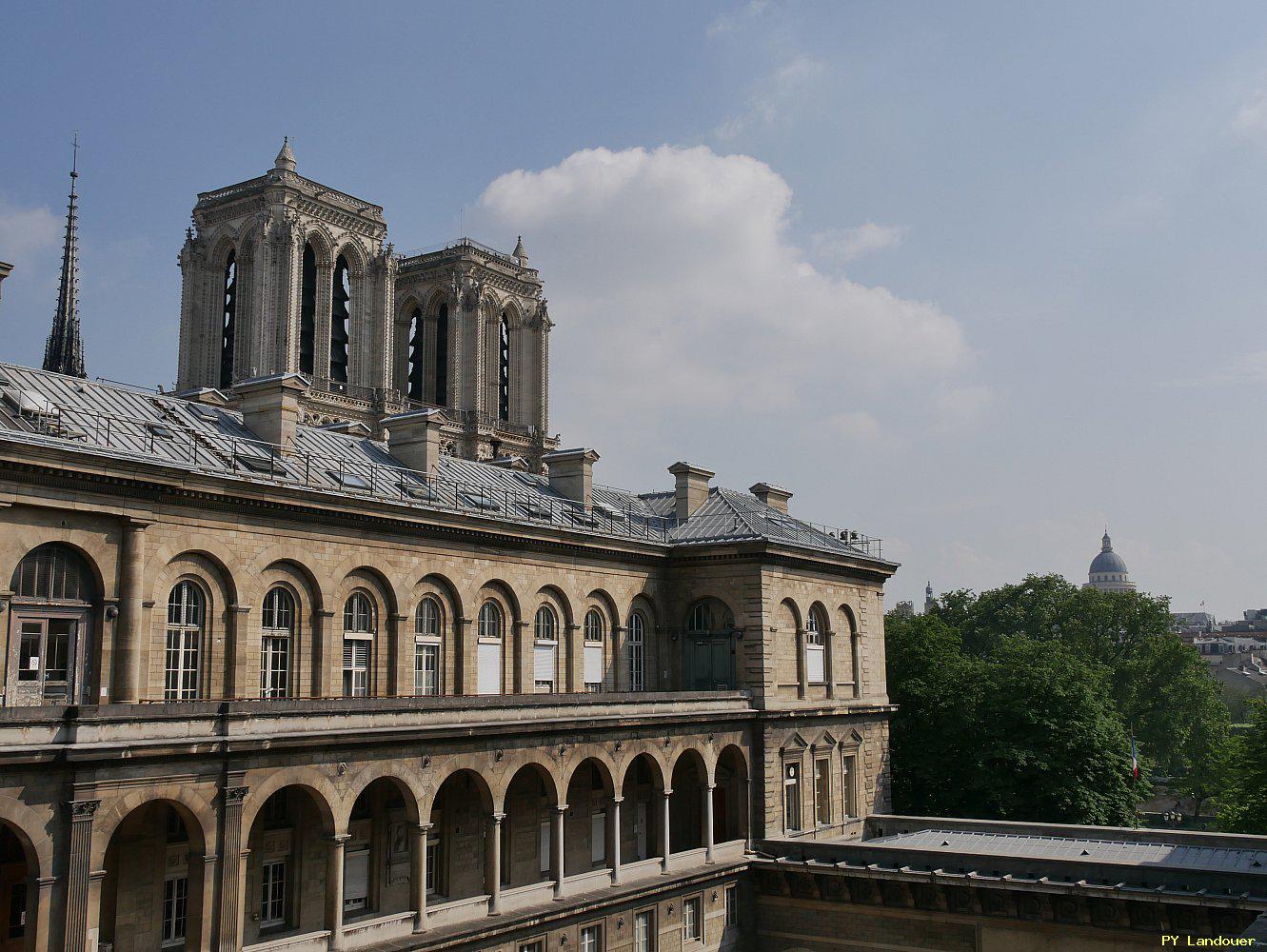 Paris vu d'en haut, Cathdrale Notre-Dame de Paris, Htel-Dieu