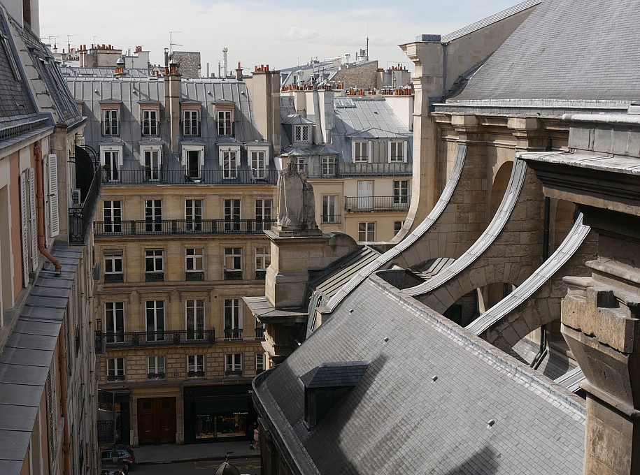 Paris vu d'en haut, 6 Passage St-Roch