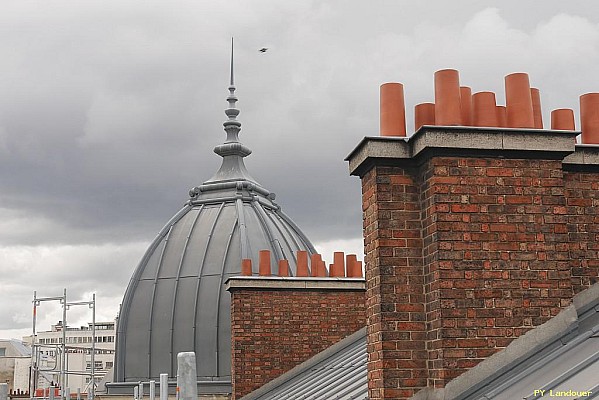 Paris vu d'en haut, 1 rue Estienne d'Orves