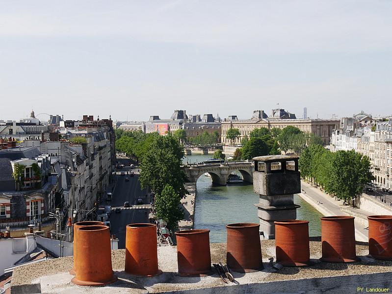 Paris vu d'en haut, 2 Place St-Michel