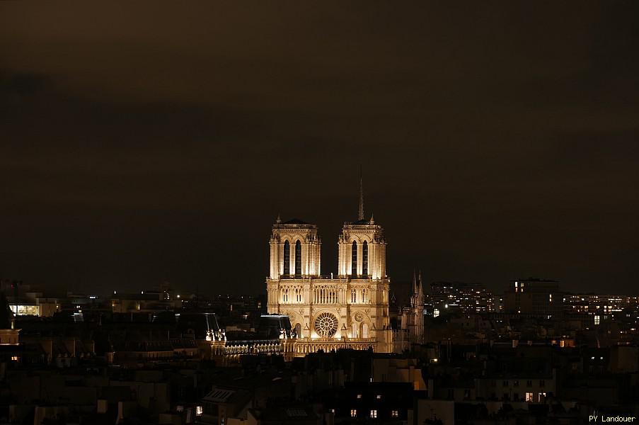 Paris vu d'en haut, Notre-Dame de nuit, 45 Rue des Saints-Pres ( de mdecine)