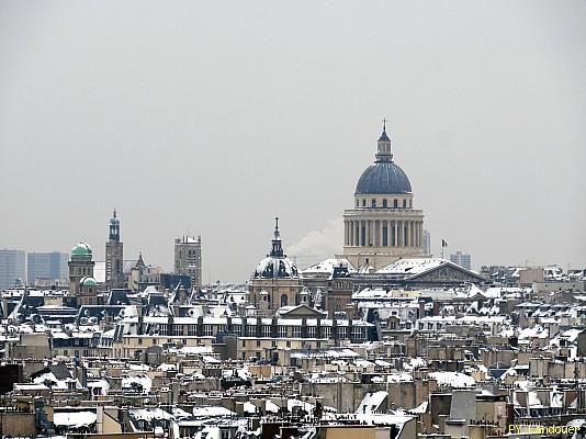 Paris vu d'en haut, 45 Rue des Saints-Pres