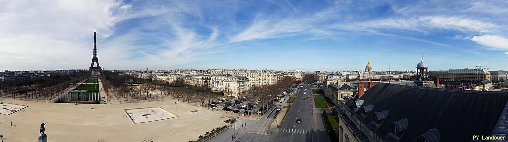 Paris vu d'en haut,  13 place Joffre (cole militaire
