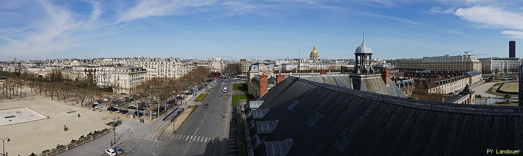 Paris vu d'en haut,  13 place Joffre (cole militaire