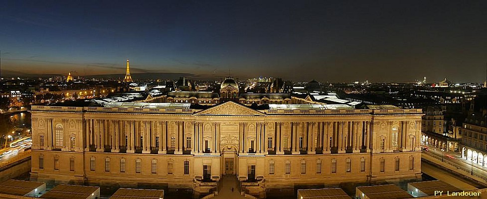 Paris vu d'en haut, Beffroi, 4 Place du Louvre
