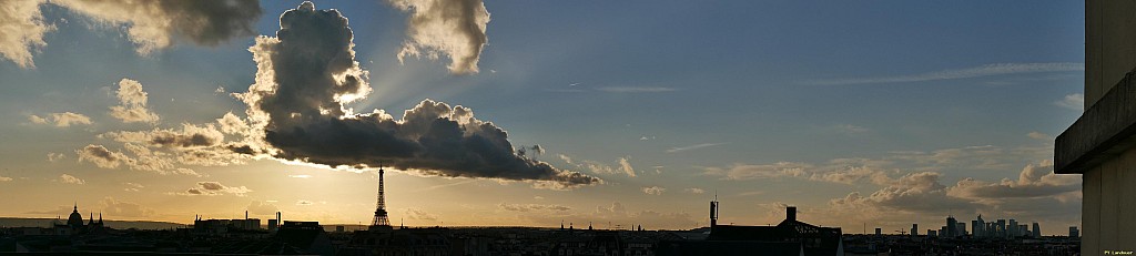 Paris vu d'en haut, 21 rue de la  Banque