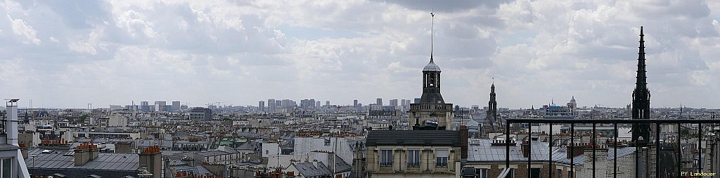 Paris vu d'en haut,  5 Rue du 8 Mai 1945