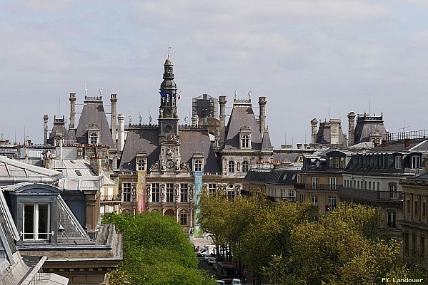 Paris vu d'en haut, 16 avenue Victoria