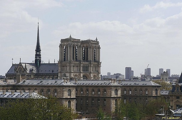 Paris vu d'en haut, 16 avenue Victoria