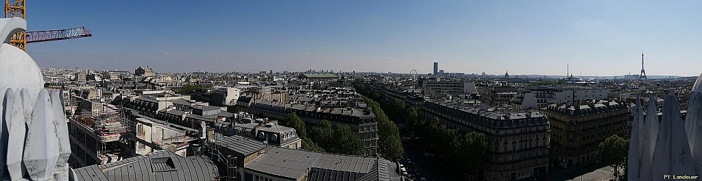 Paris vu d'en haut,  8 place Saint-Augustin