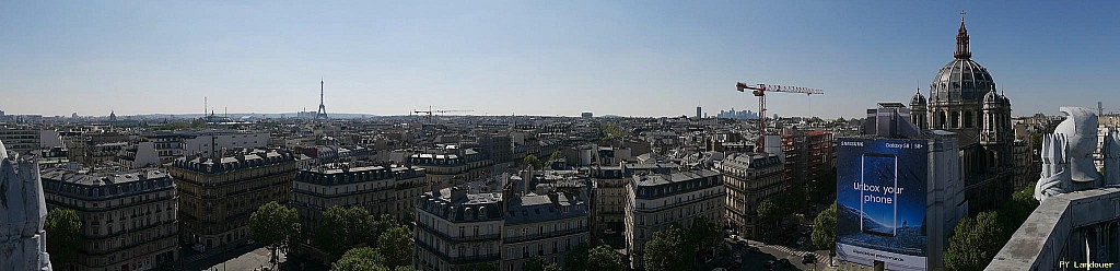 Paris vu d'en haut, 8 place Saint-Augustin