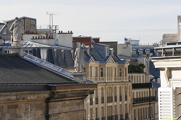 Paris vu d'en haut, 6 rue St-Lazare