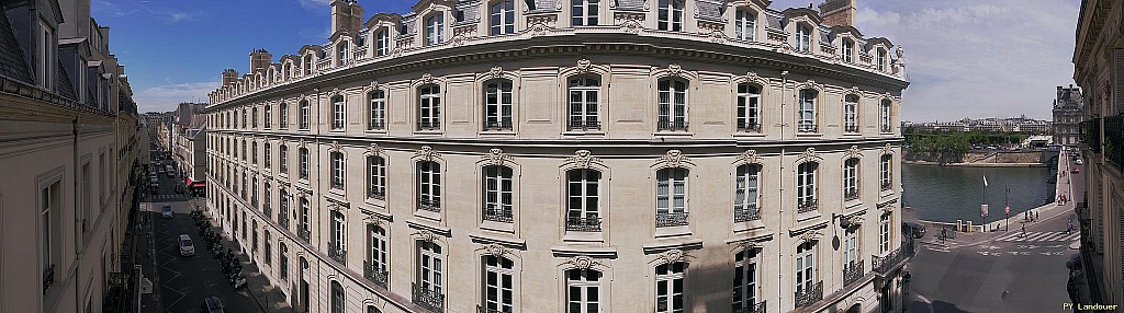 Paris vu d'en haut, 1 rue du Bac