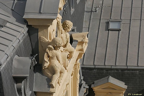 Paris vu d'en haut, 12 rue de Londres