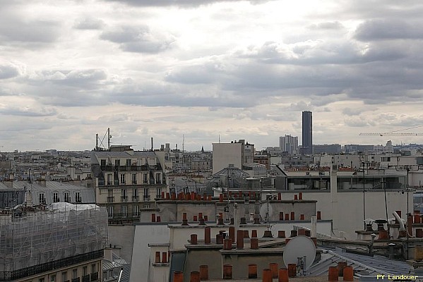 Paris vu d'en haut, 17 Rue de Rochechouart